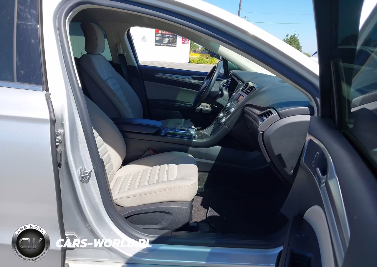 2018 Ford Fusion Hybrid S VIN:3FA6P0UU5JR271579 - 5
