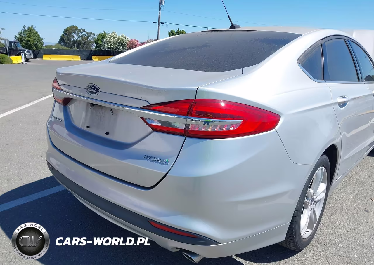2018 Ford Fusion Hybrid S VIN:3FA6P0UU5JR271579 - 6