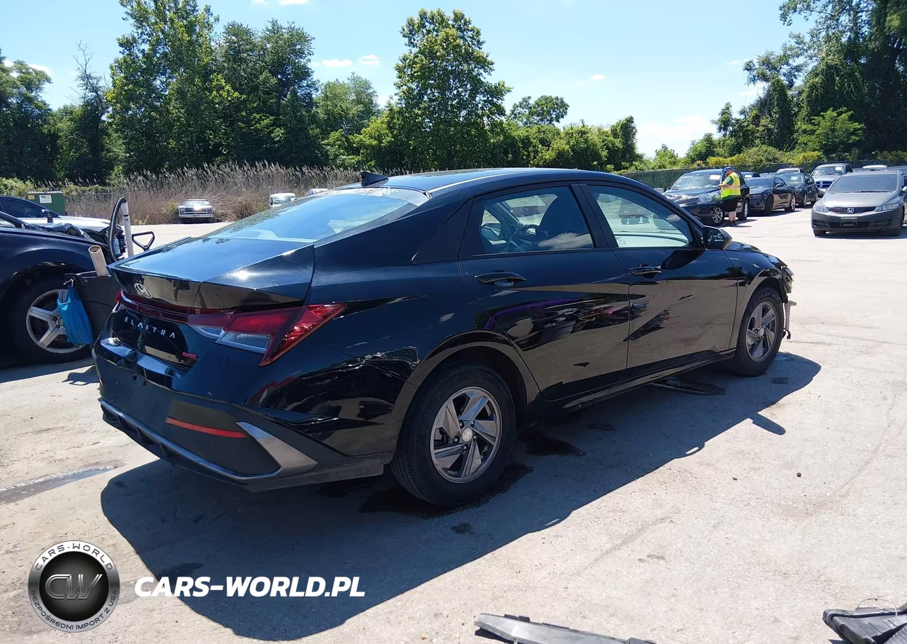 2024 Hyundai Elantra Se VIN:KMHLL4DG6RU764908 - 4