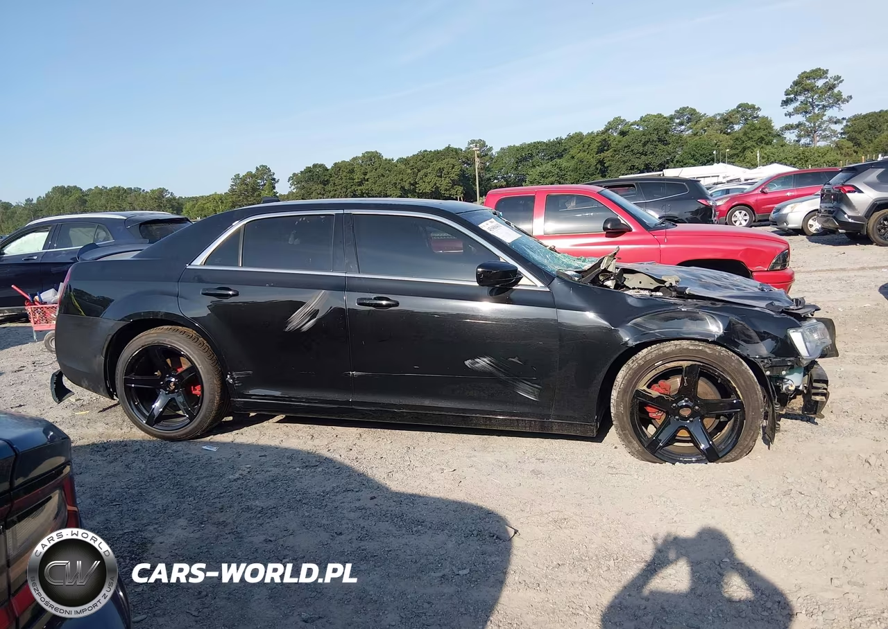 2016 Chrysler 300 Anniversary Edition VIN:2C3CCAAG5GH343693 - 14