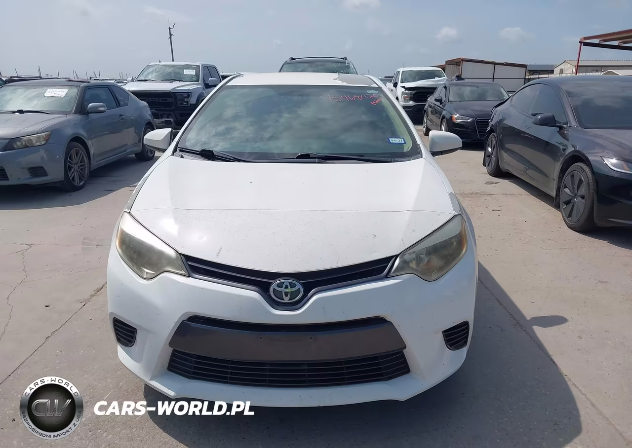 2015 Toyota Corolla Le VIN:5YFBURHE0FP341432 - 12