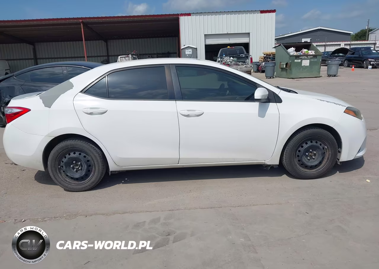 2015 Toyota Corolla Le VIN:5YFBURHE0FP341432 - 13