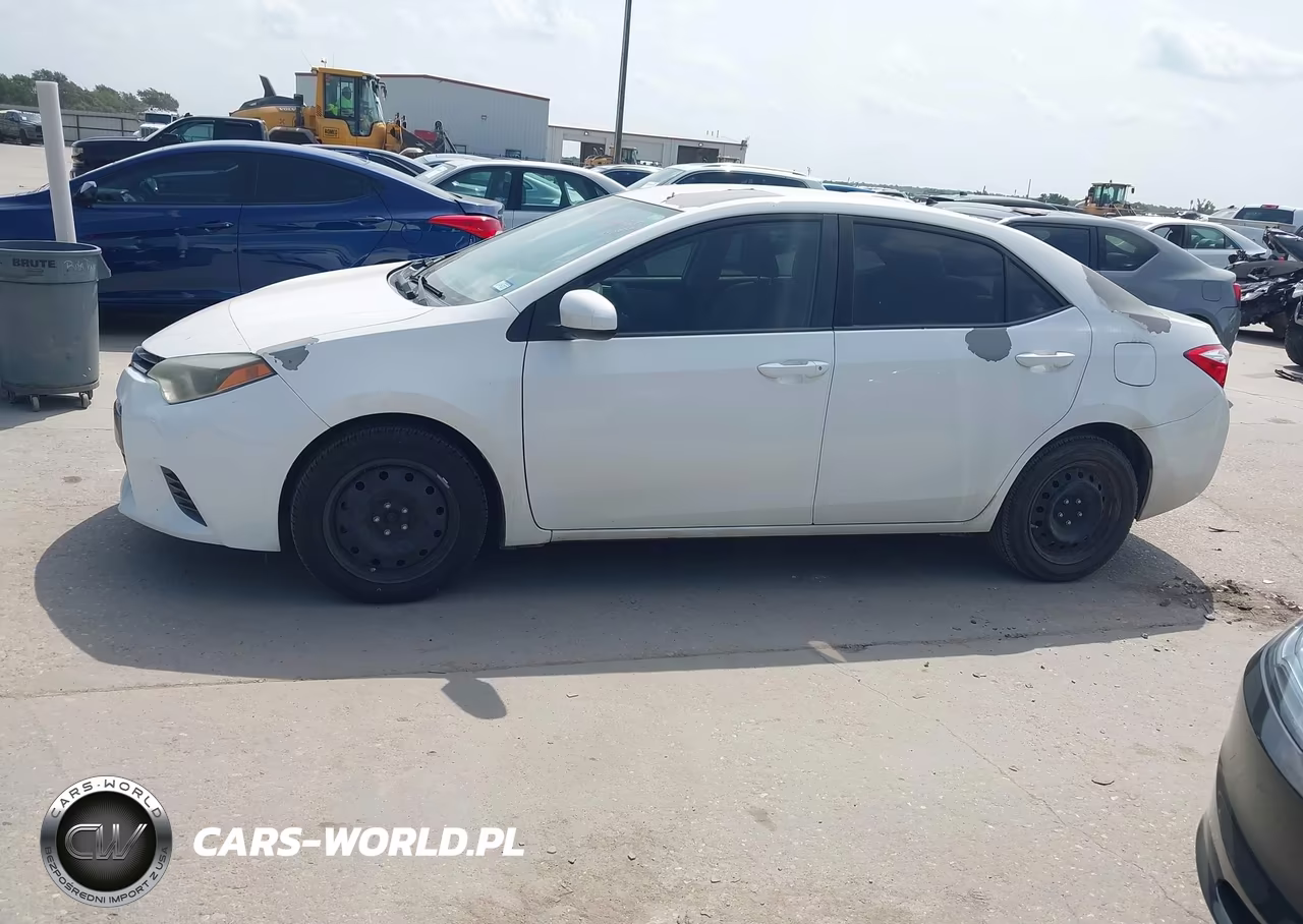 2015 Toyota Corolla Le VIN:5YFBURHE0FP341432 - 14