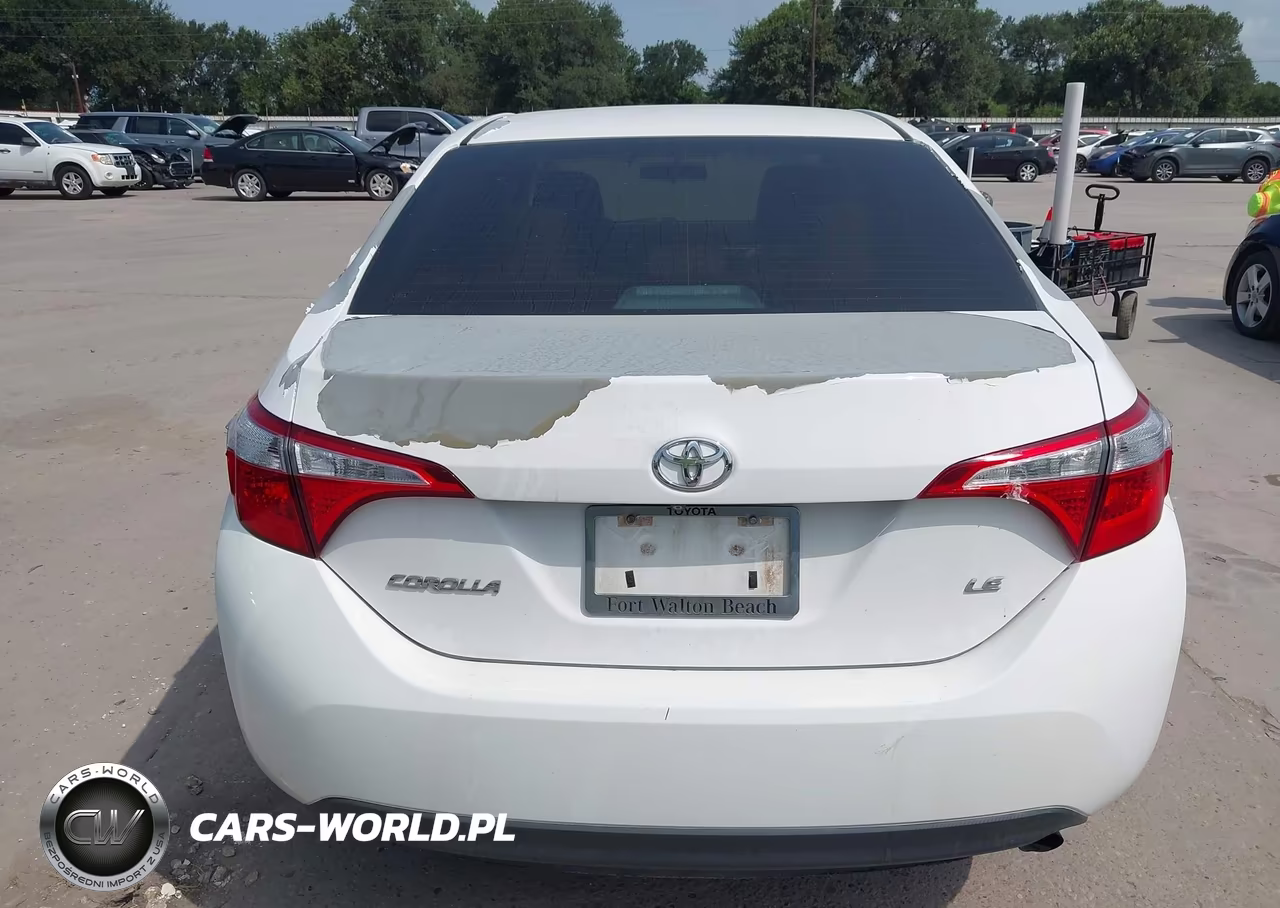 2015 Toyota Corolla Le VIN:5YFBURHE0FP341432 - 16