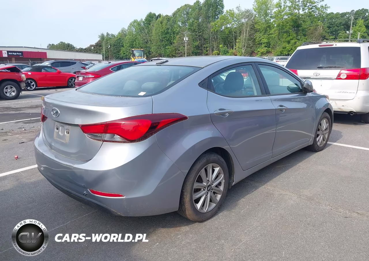 2016 Hyundai Elantra Se VIN:5NPDH4AE2GH688639 - 4
