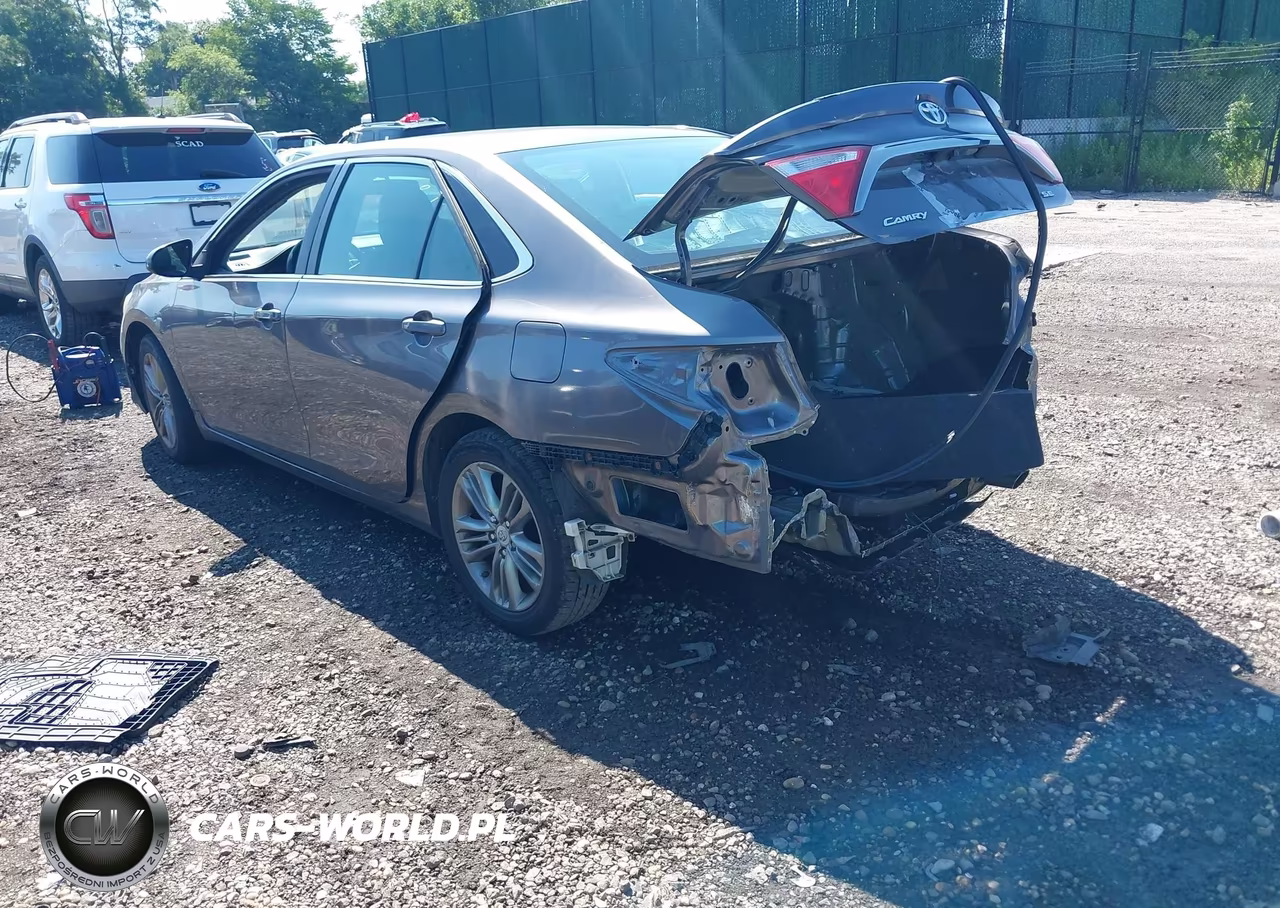2016 Toyota Camry Se VIN:4T1BF1FK5GU537046 - 3