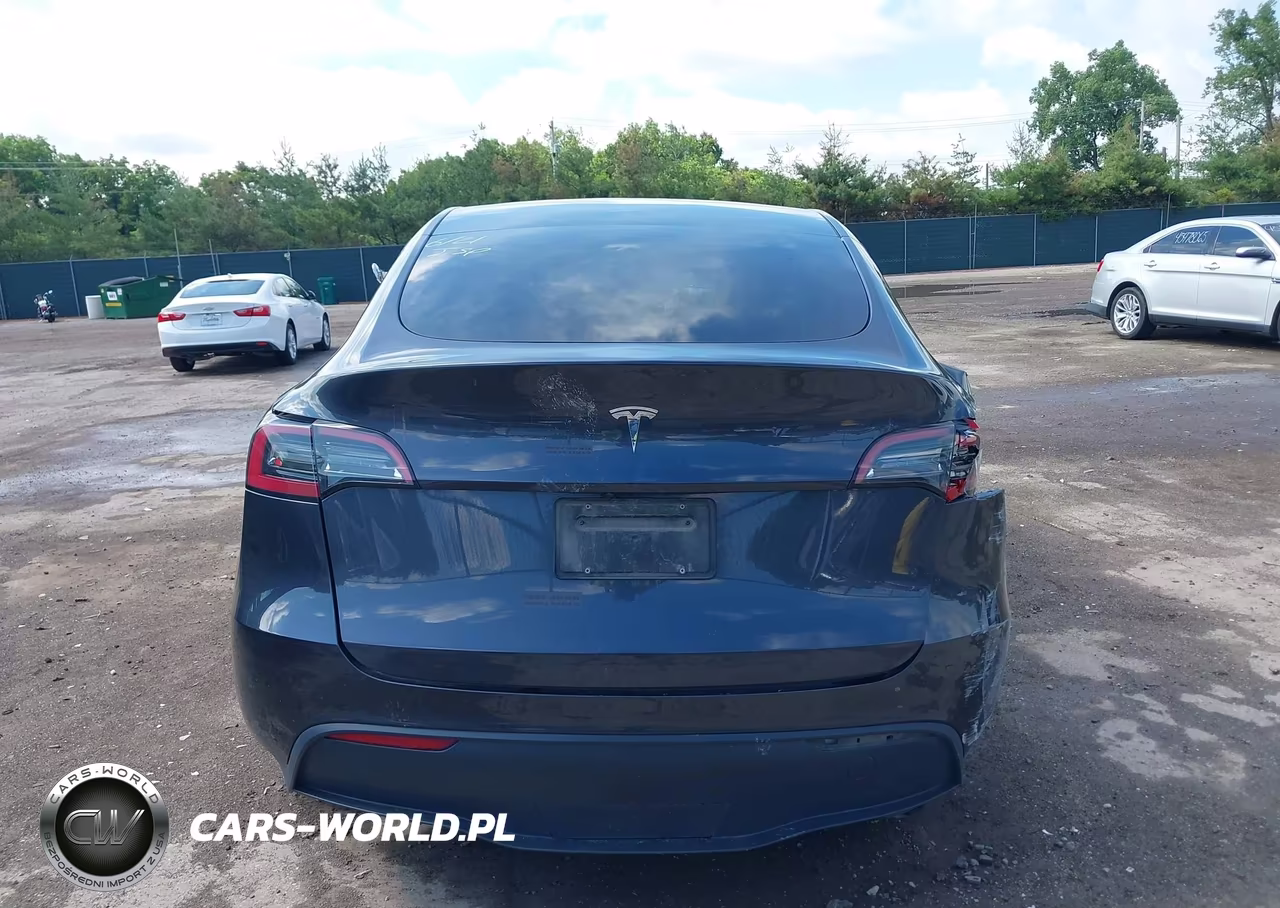 2024 Tesla Model Y Long Range Single Motor Rear-Wheel Drive-Rwd VIN:7SAYGDED4RF055747 - 15