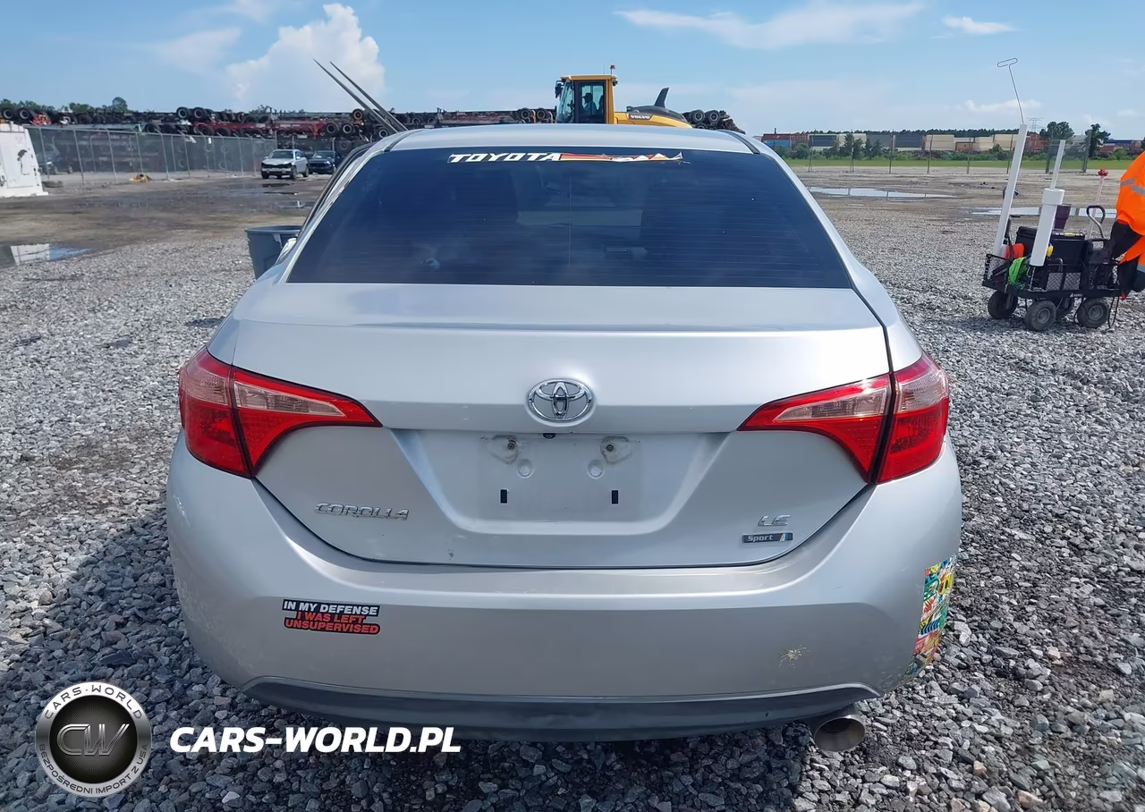 2018 Toyota Corolla Le VIN:2T1BURHE1JC096794 - 16