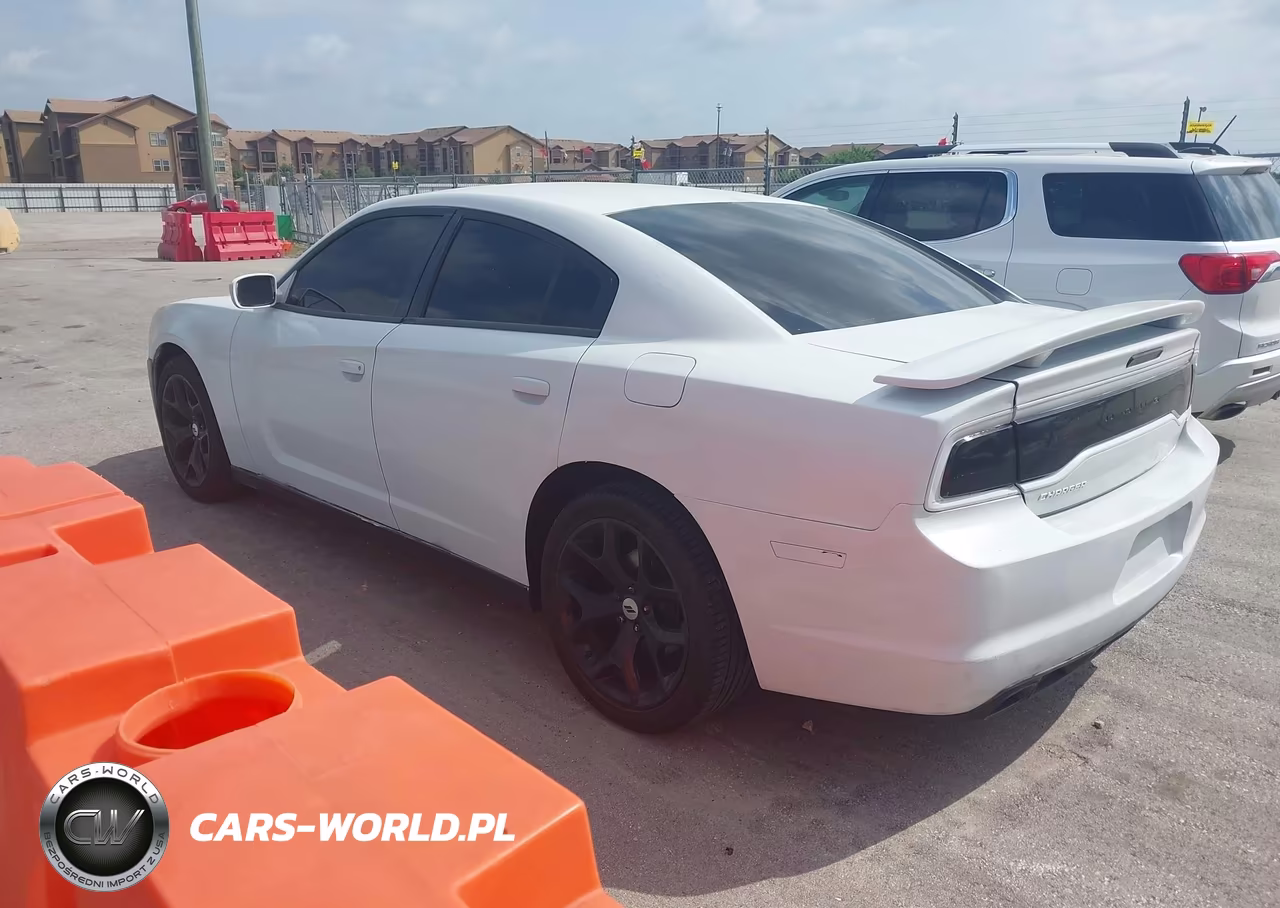 2013 Dodge Charger Se VIN:2C3CDXBG5DH640456 - 3