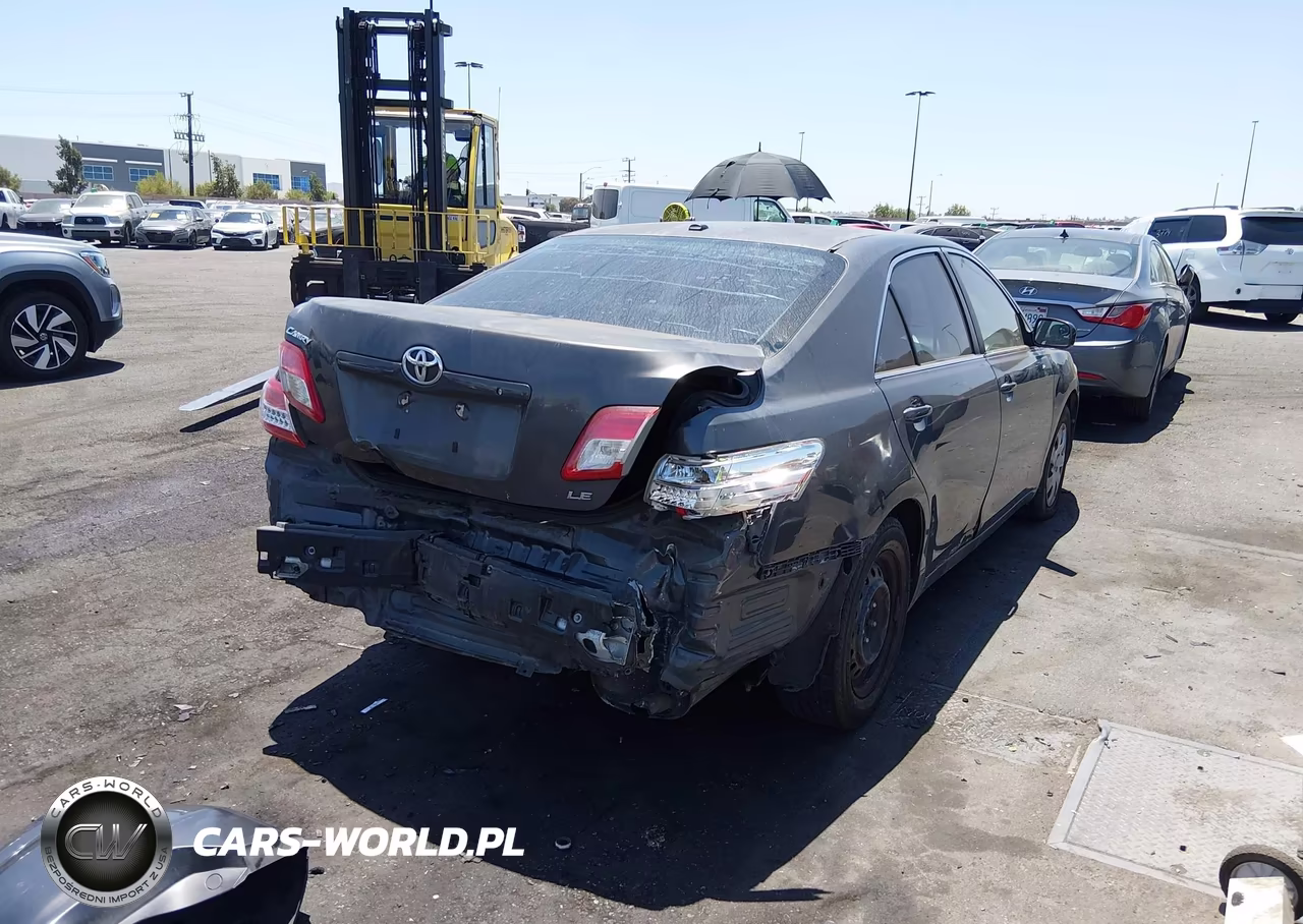 2011 Toyota Camry Le VIN:4T1BF3EK0BU628280 - 4