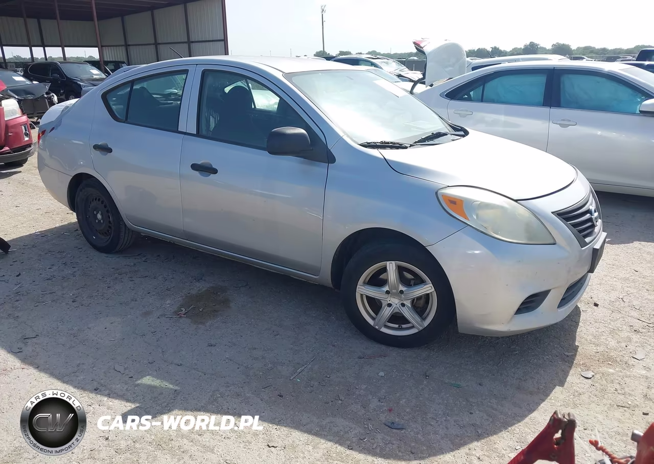 2012 Nissan Versa 1.6 S
