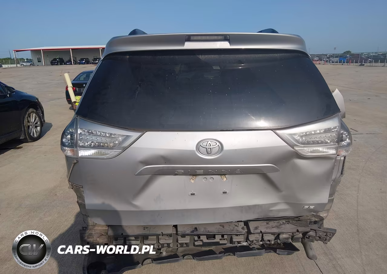2016 Toyota Sienna Se 8 Passenger VIN:5TDXK3DC8GS714349 - 6