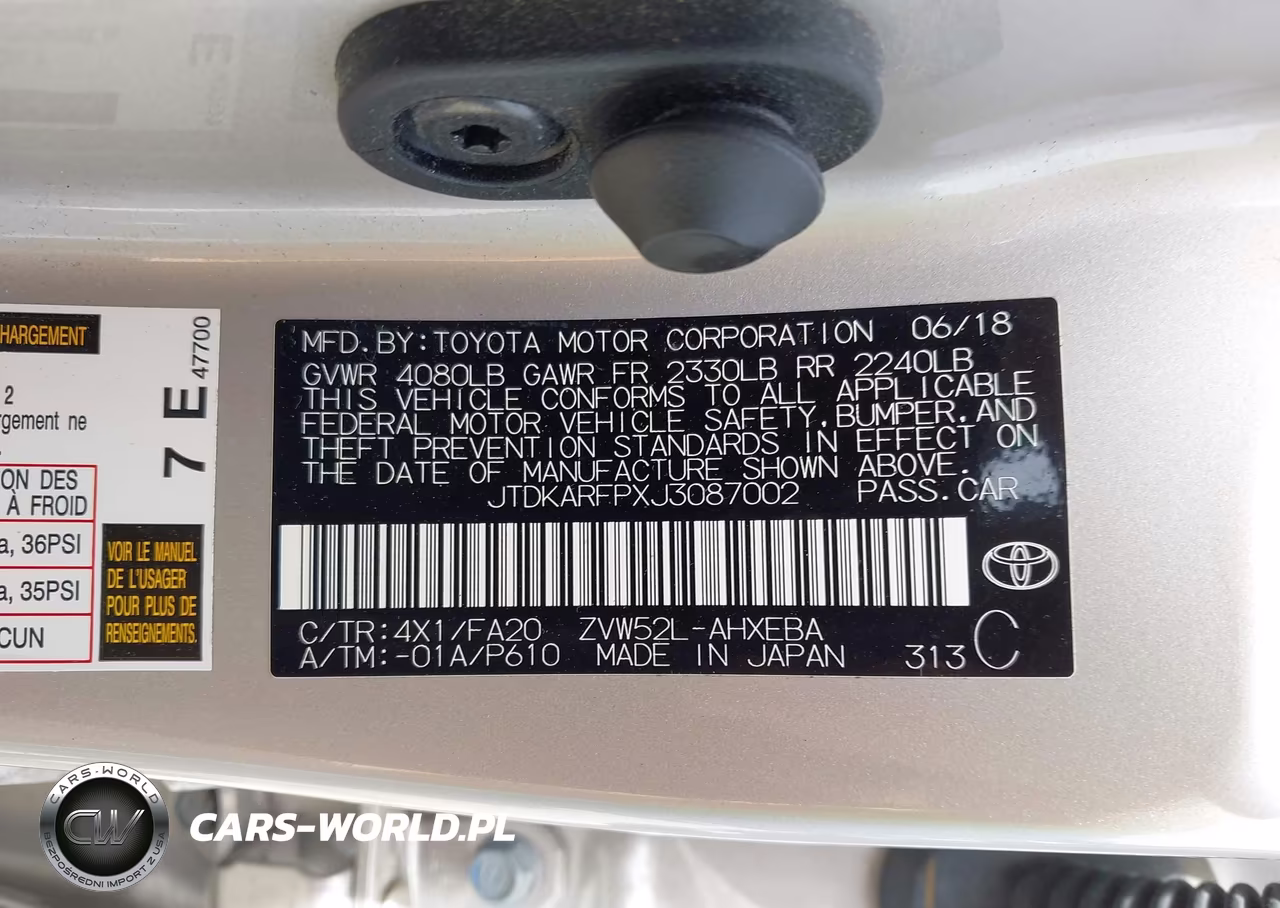 2018 Toyota Prius Prime Plus VIN:JTDKARFPXJ3087002 - 9