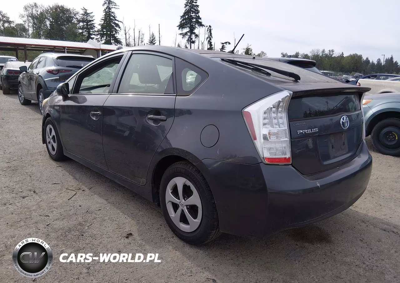 2012 Toyota Prius One VIN:JTDKN3DU0C1565341 - 3