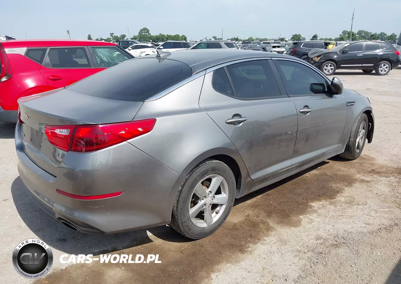 2015 Kia Optima Lx VIN:5XXGM4A7XFG419468 - 4