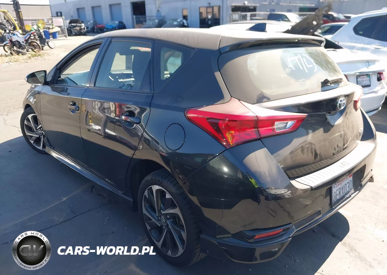 2018 Toyota Corolla Im VIN:JTNKARJE3JJ569534 - 3