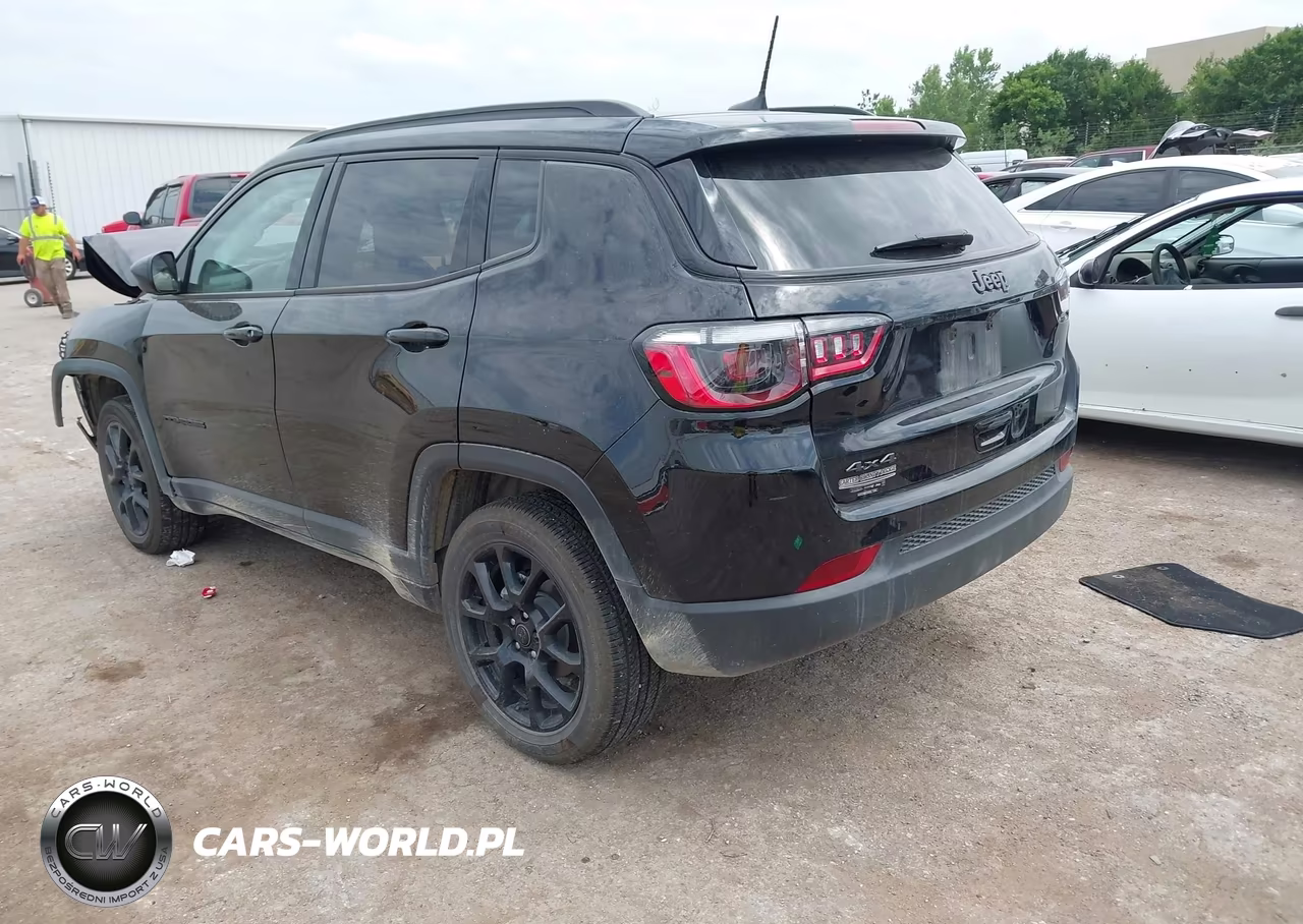 2026 Jeep Compass Latitude Altitude VIN:3C4NJDBN6TT192342 - 3