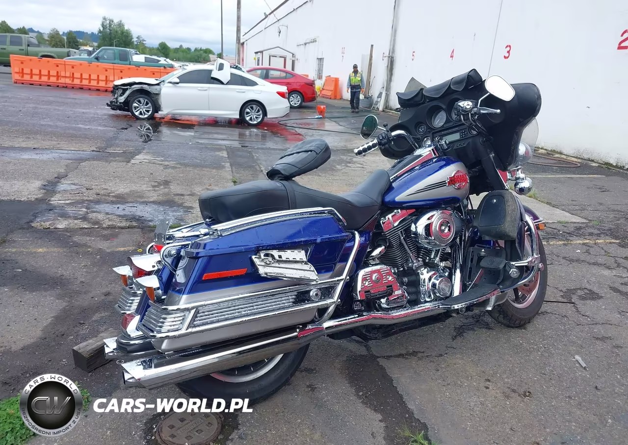 2007 Harley-Davidson Flhtcui VIN:1HD1FC4147Y630976 - 4