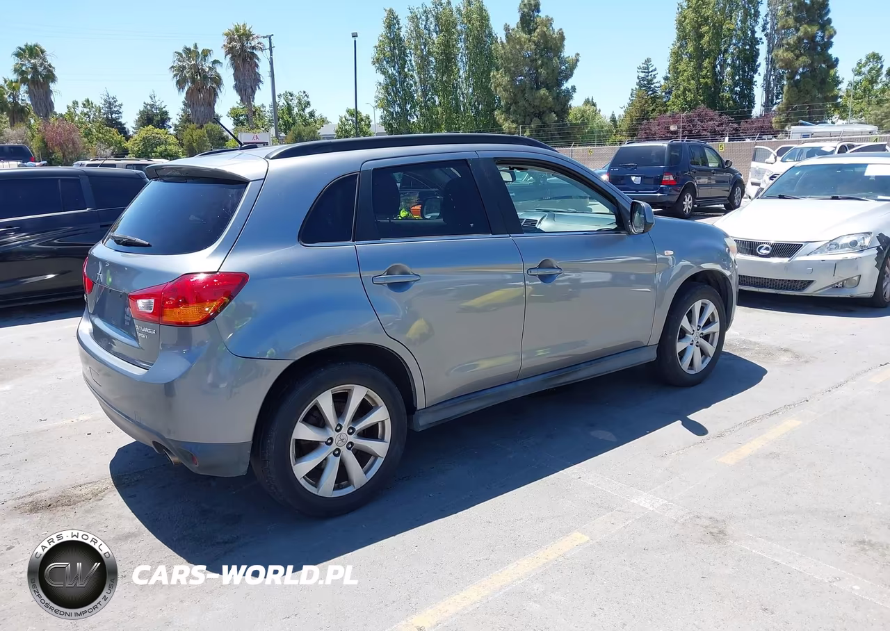 2013 Mitsubishi Outlander Sport Se VIN:4A4AR4AU2DE012106 - 4