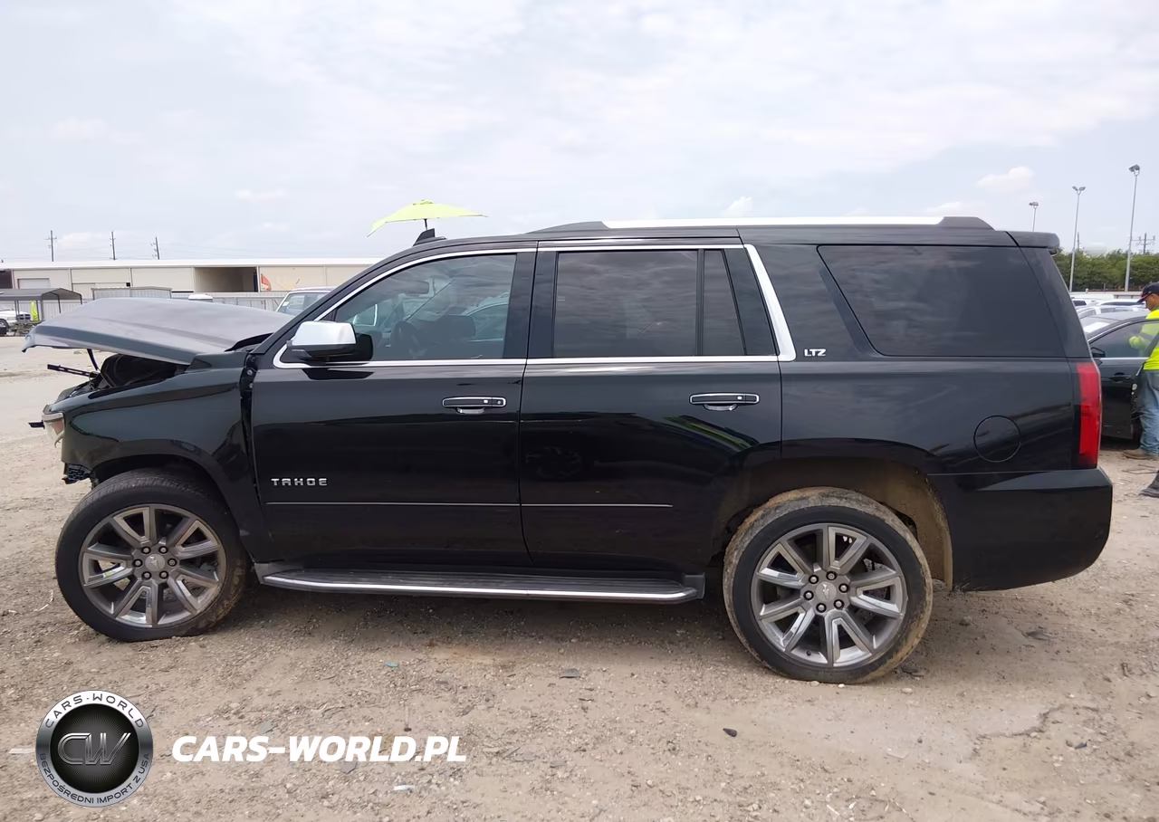 2016 Chevrolet Tahoe Ltz VIN:1GNSCCKCXGR100550 - 13