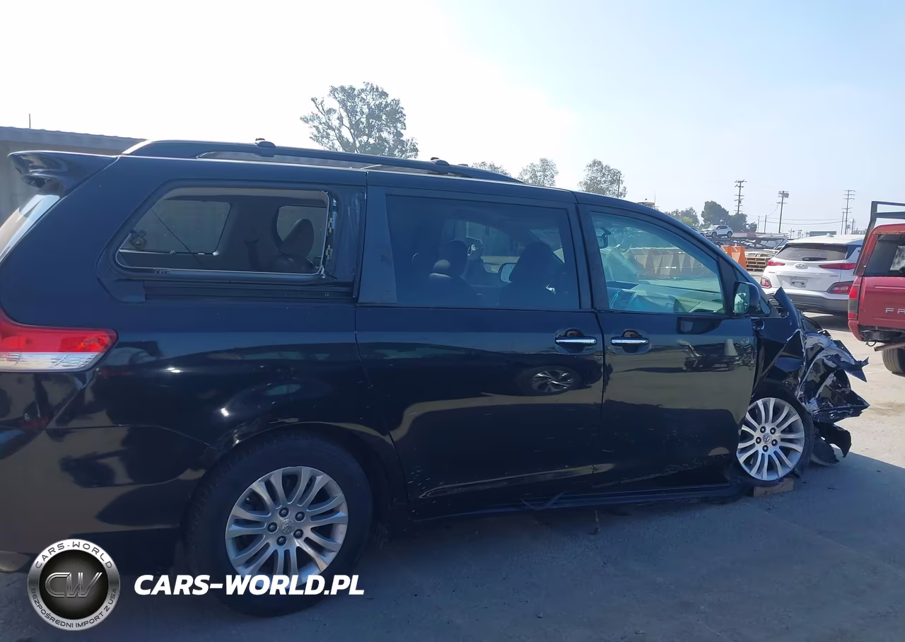 2011 Toyota Sienna Xle V6 VIN:5TDYK3DC4BS065498 - 13
