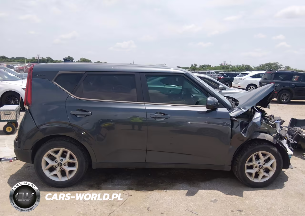 2022 Kia Soul S VIN:KNDJ23AU3N7817950 - 14