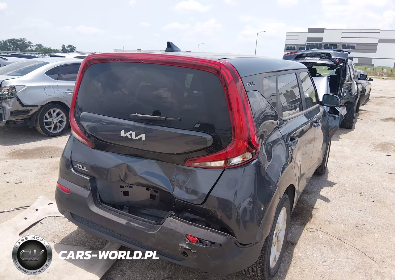 2022 Kia Soul S VIN:KNDJ23AU3N7817950 - 4