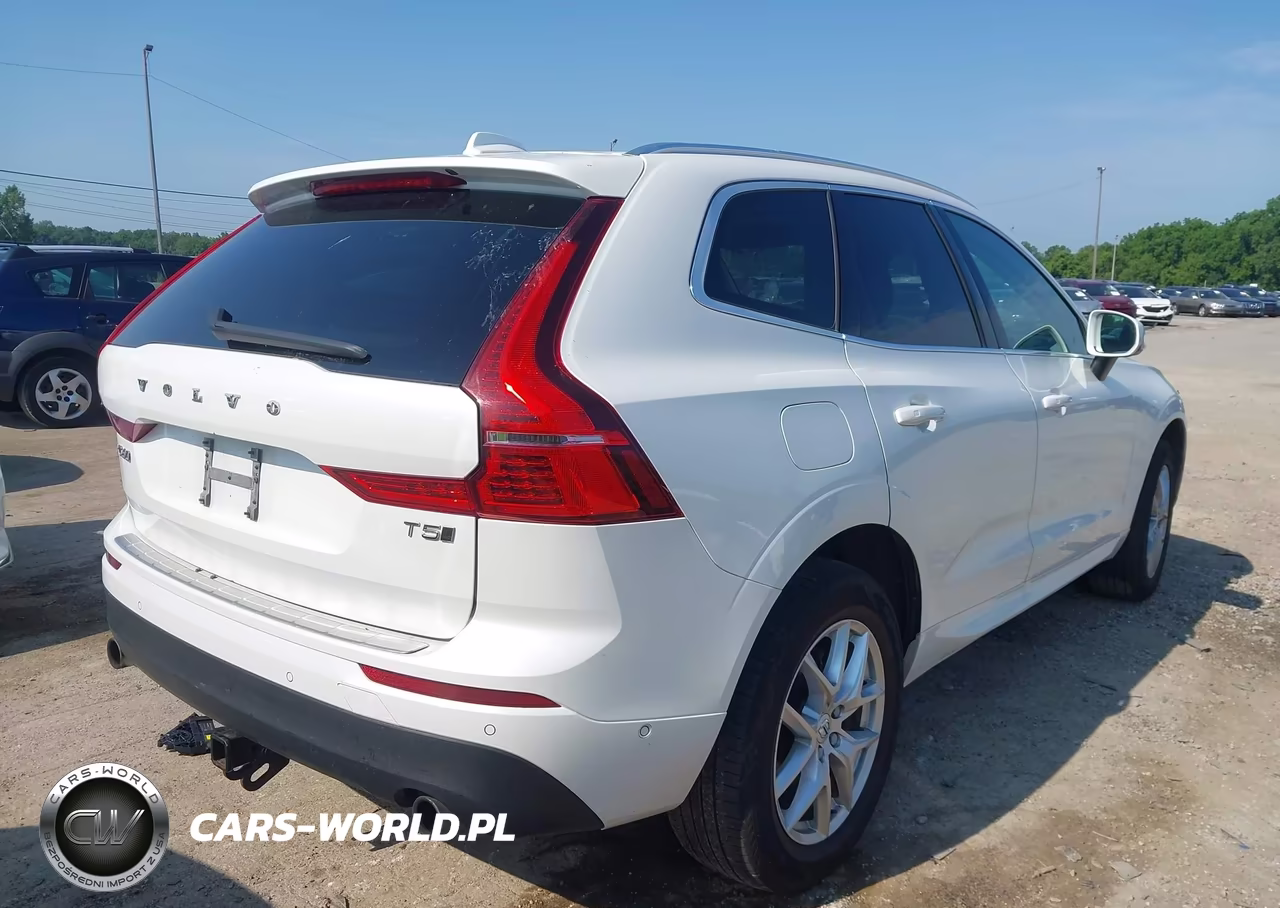 2018 Volvo Xc60 T5 Momentum VIN:YV4102RKXJ1035562 - 4