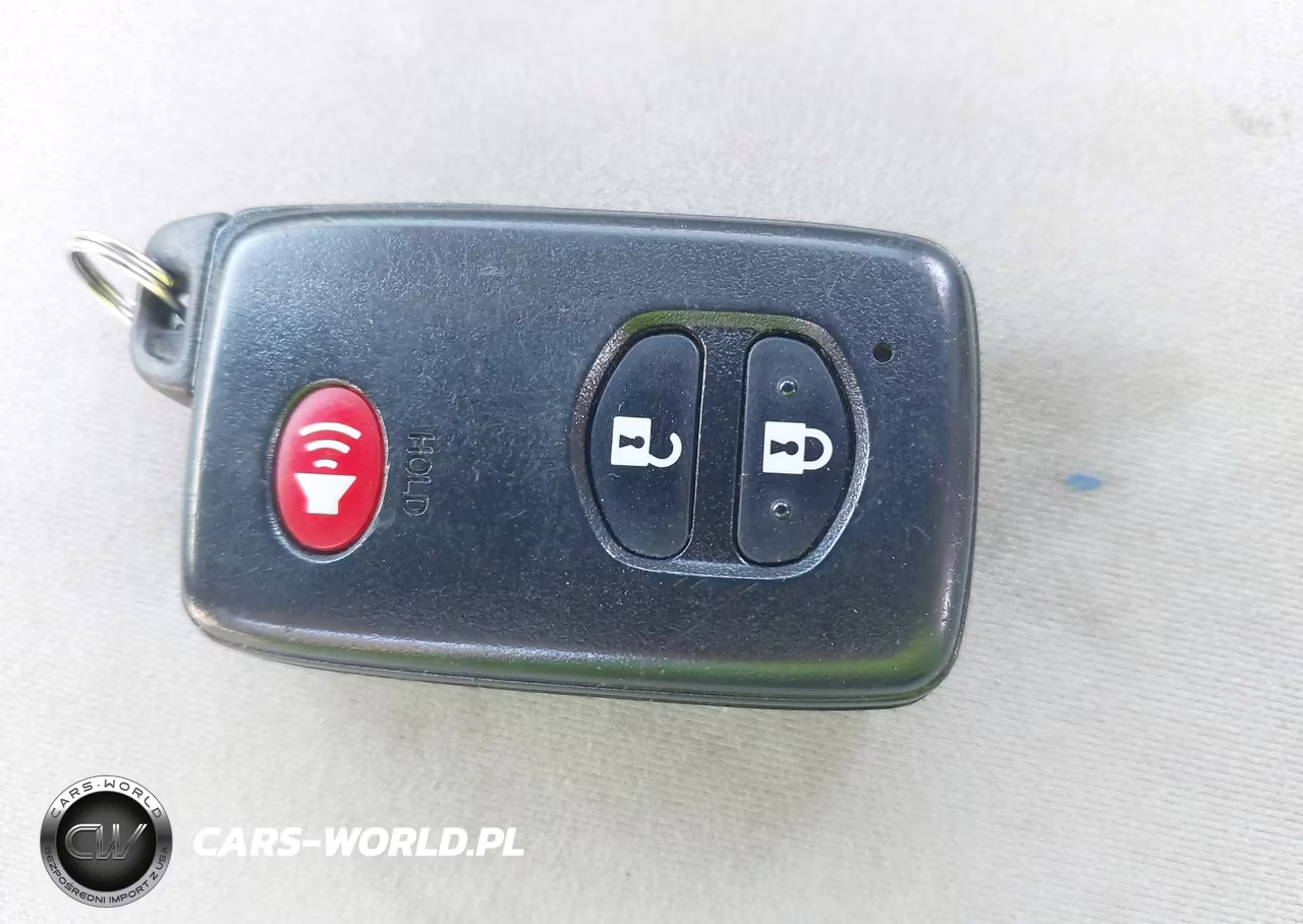 2013 Toyota Prius Two VIN:JTDKN3DU8D5547647 - 11