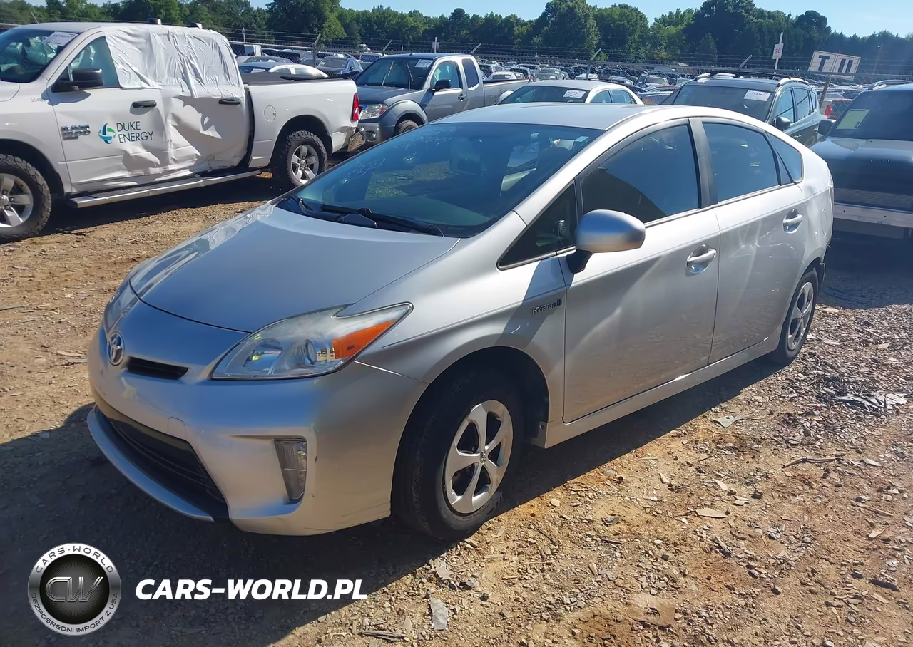 2013 Toyota Prius Two VIN:JTDKN3DU8D5547647 - 2