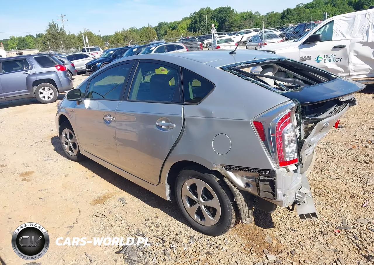 2013 Toyota Prius Two VIN:JTDKN3DU8D5547647 - 3