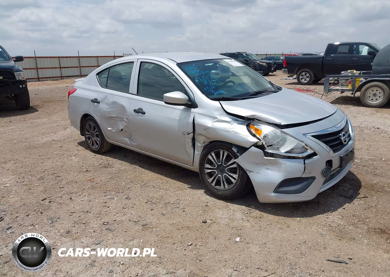 2017 Nissan Versa 1.6 S+ – zdjęcie 1 z 16