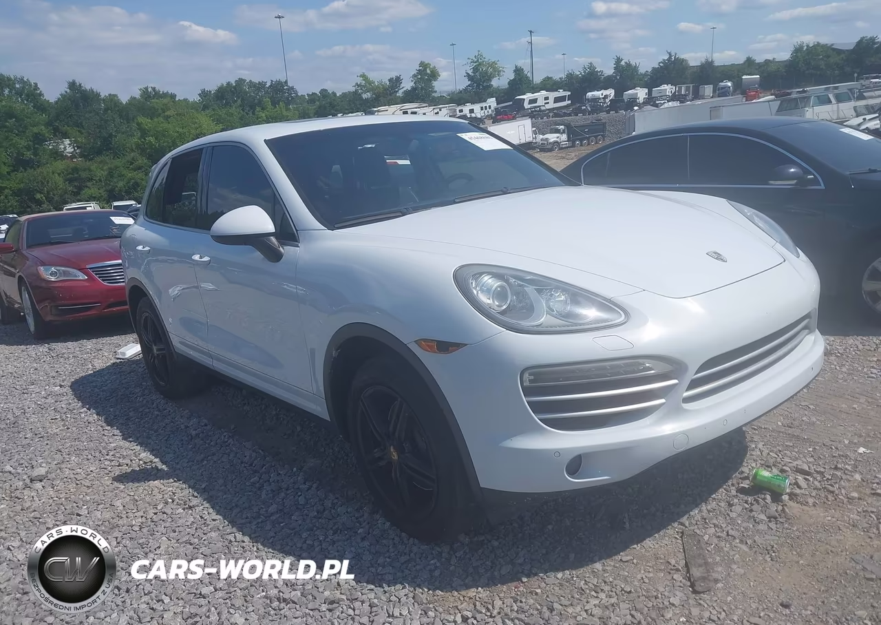 2014 Porsche Cayenne Platinum Edition