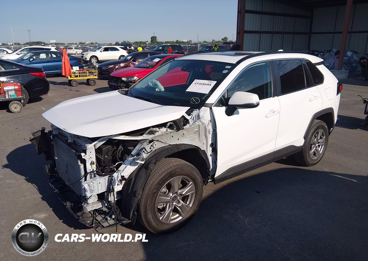 2024 Toyota Rav4 Xle VIN:2T3W1RFV2RC280674 - 2