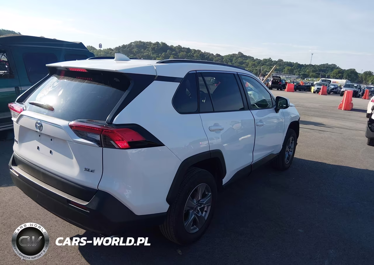 2024 Toyota Rav4 Xle VIN:2T3W1RFV2RC280674 - 4