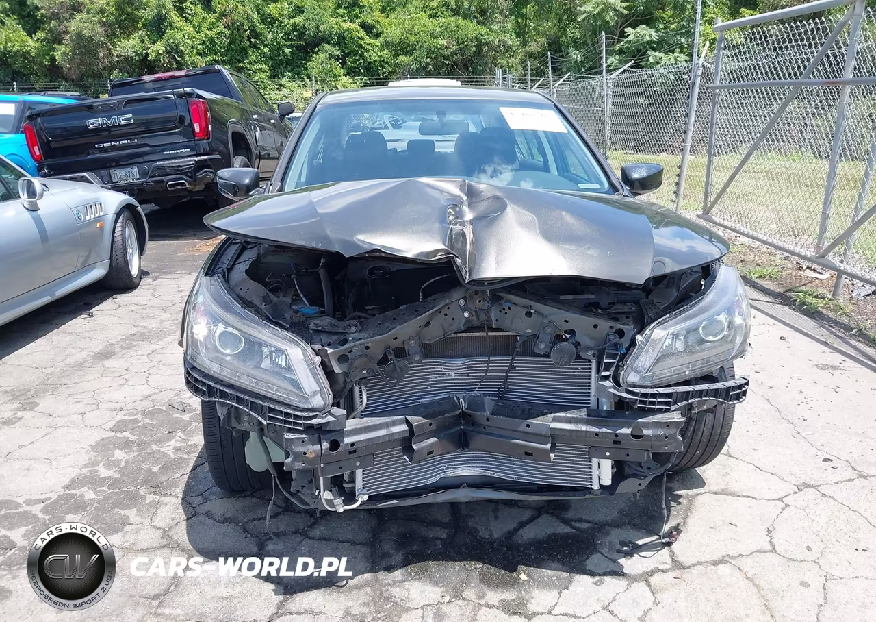 2015 Honda Accord Sport VIN:1HGCR2F55FA023988 - 12
