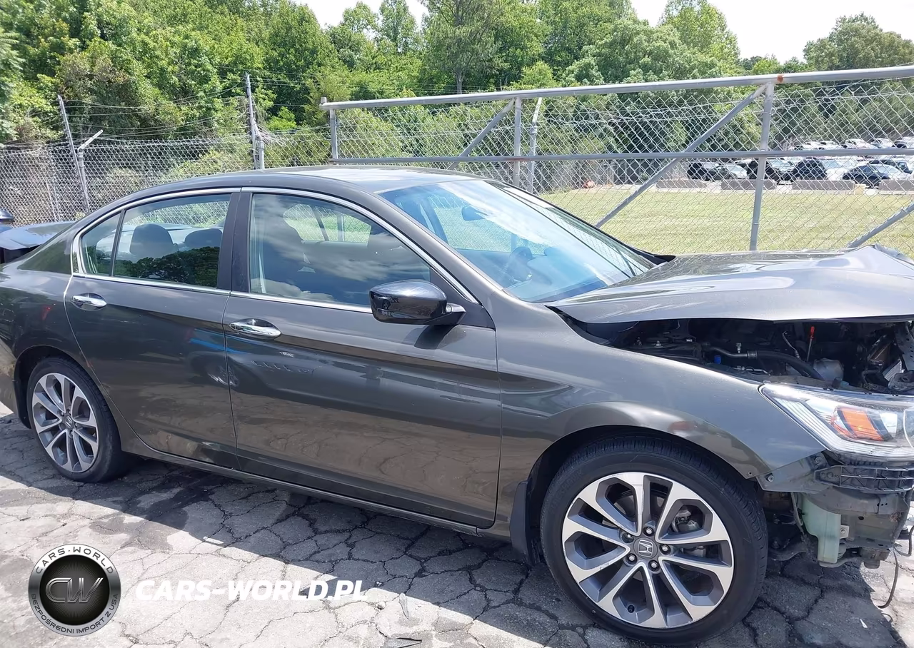 2015 Honda Accord Sport VIN:1HGCR2F55FA023988 - 13