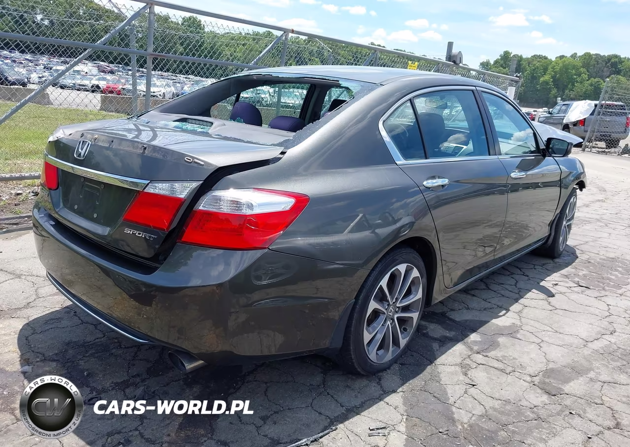 2015 Honda Accord Sport VIN:1HGCR2F55FA023988 - 4