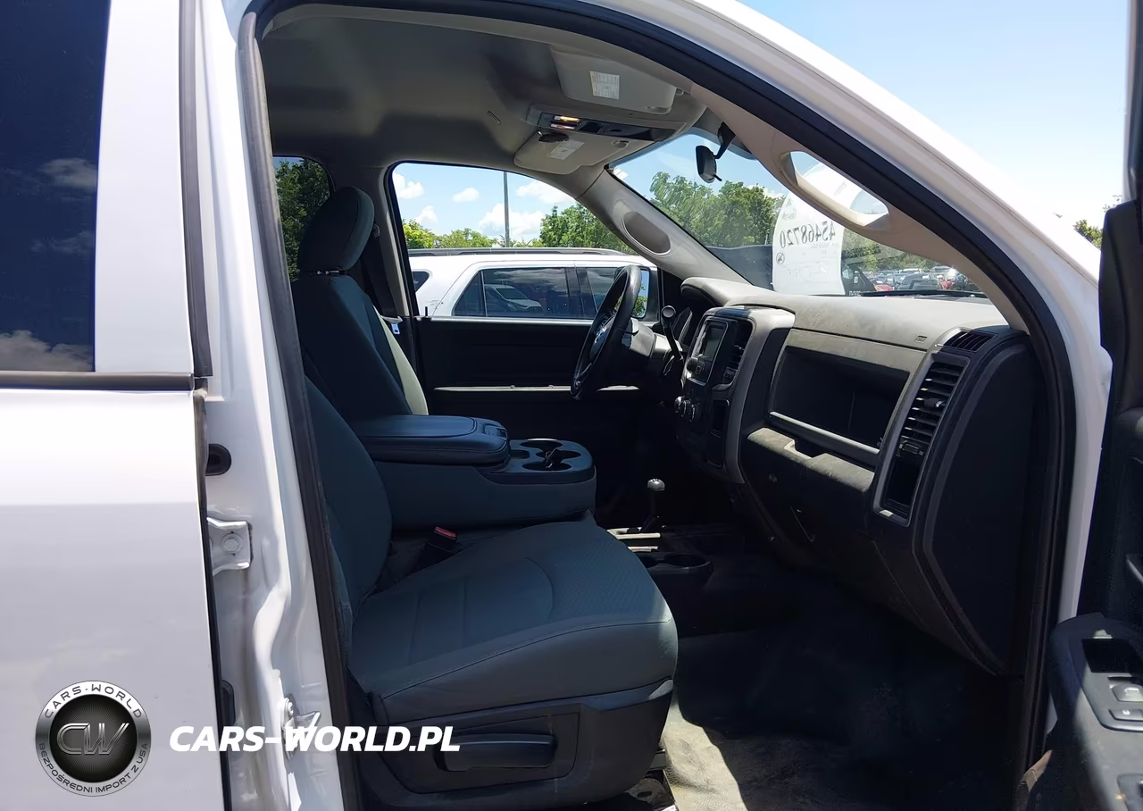 2018 Ram 2500 Tradesman 4X4 8' Box VIN:3C6TR5HT3JG295274 - 5