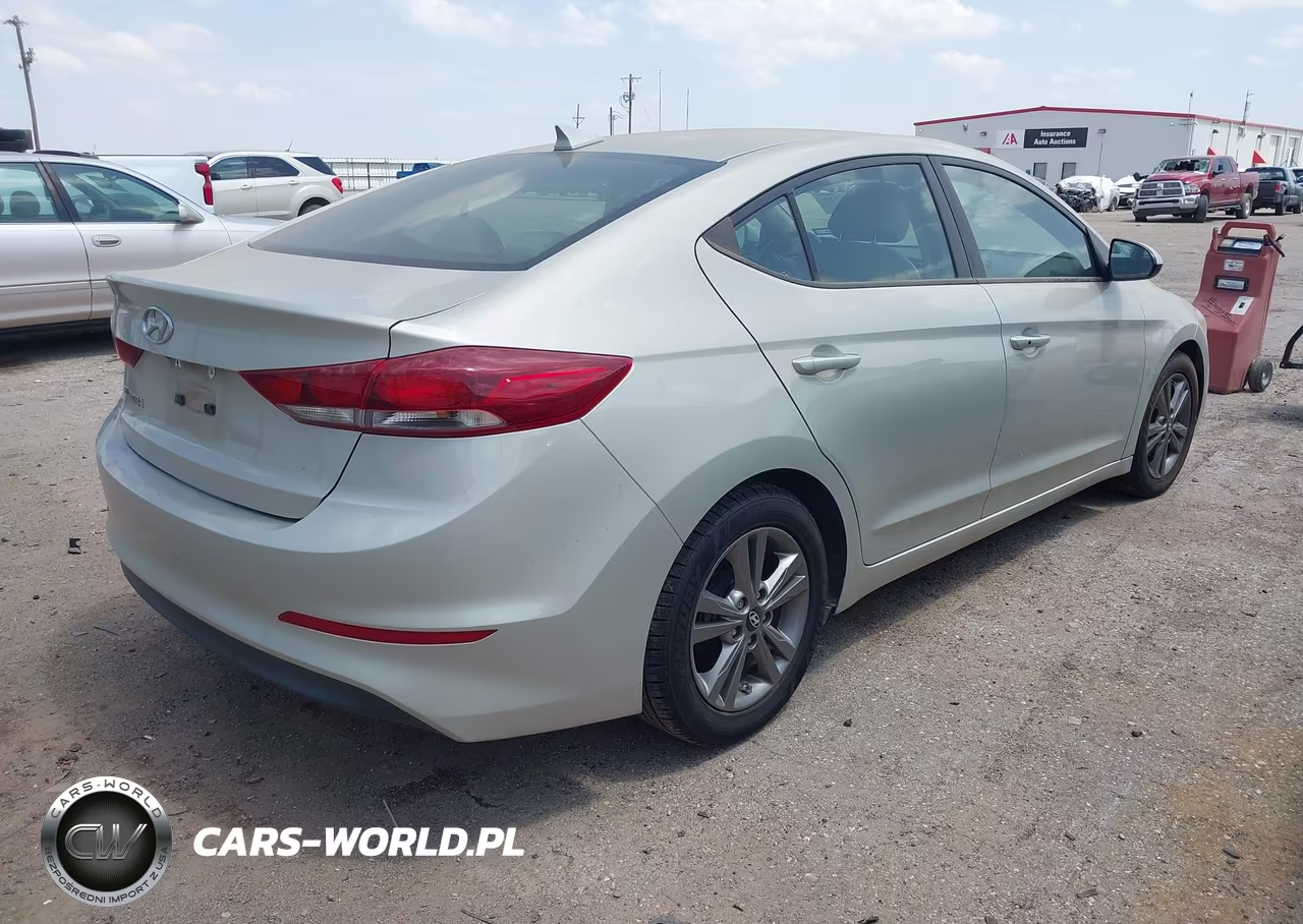 2017 Hyundai Elantra Se VIN:5NPD84LF0HH078942 - 4