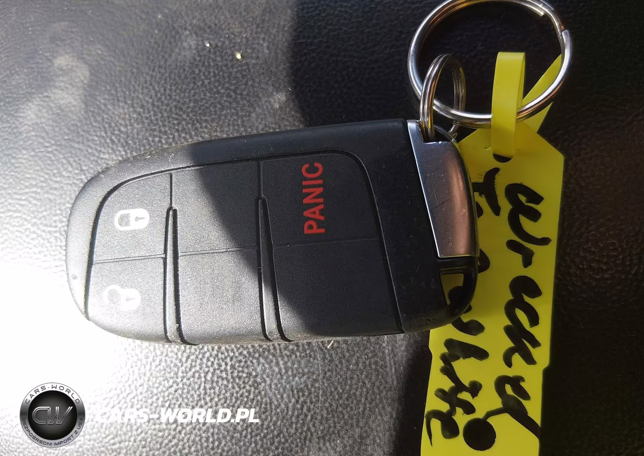 2014 Jeep Grand Cherokee Laredo VIN:1C4RJFAGXEC565932 - 11