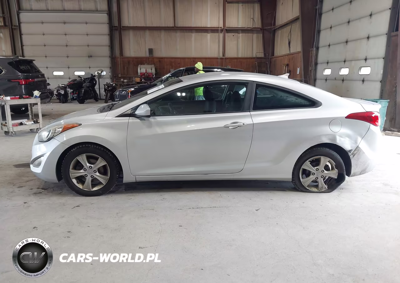 2013 Hyundai Elantra Gs VIN:KMHDH6AE2DU005234 - 14