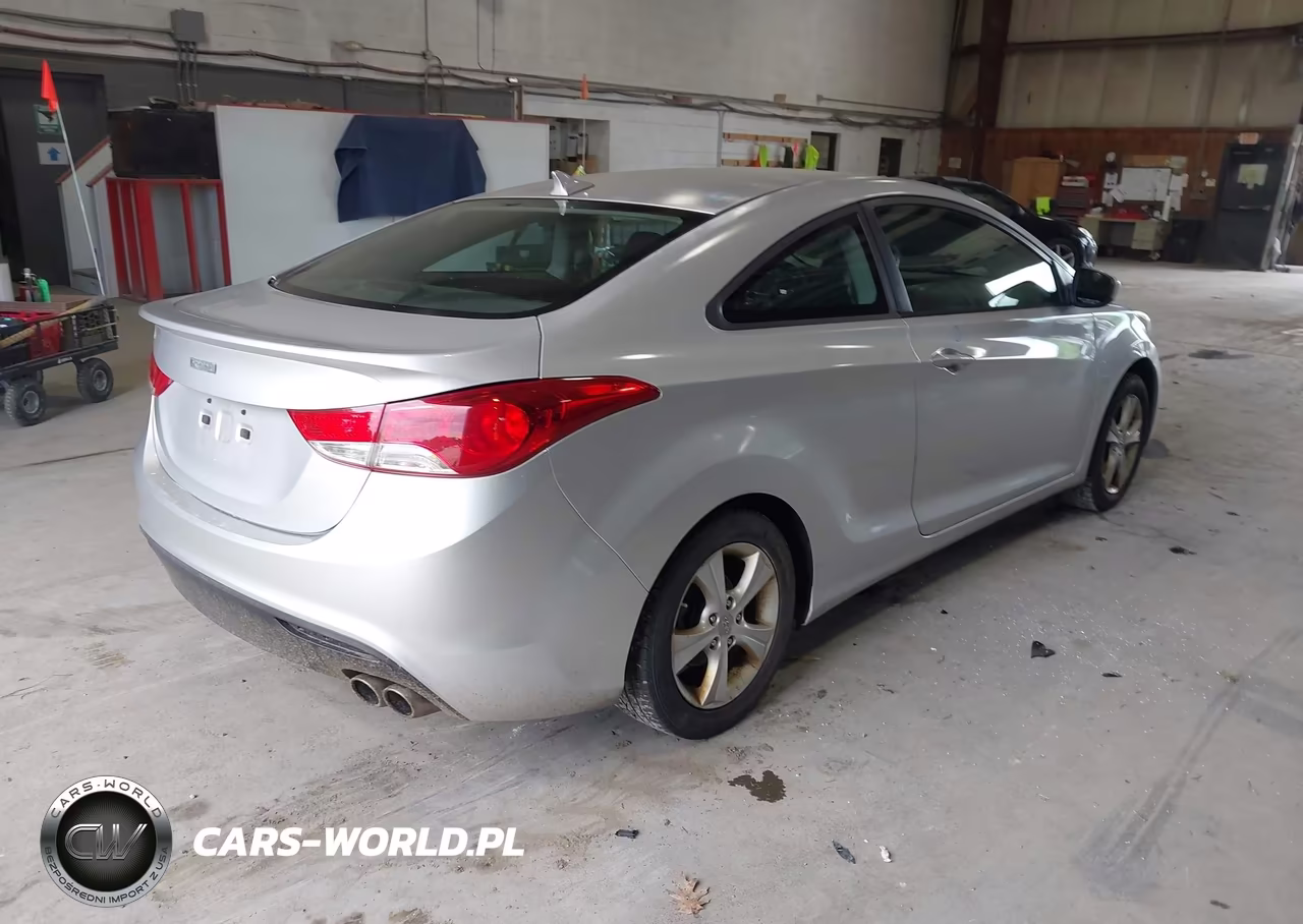 2013 Hyundai Elantra Gs VIN:KMHDH6AE2DU005234 - 4