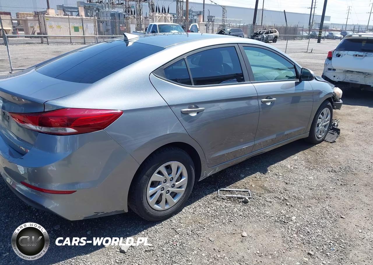 2017 Hyundai Elantra Se VIN:KMHD74LF1HU152356 - 4