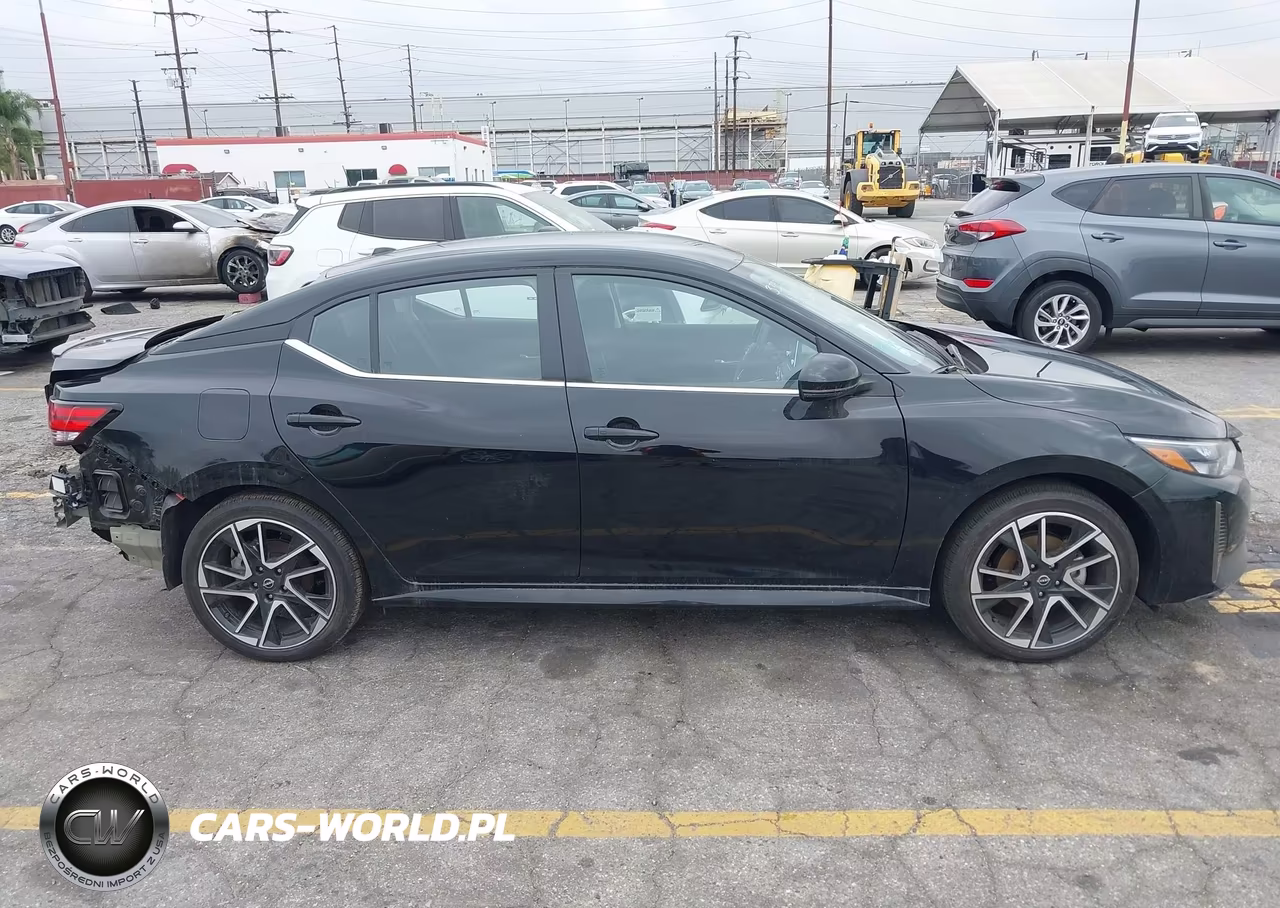 2025 Nissan Sentra Sr VIN:3N1AB8DV9SY331562 - 14