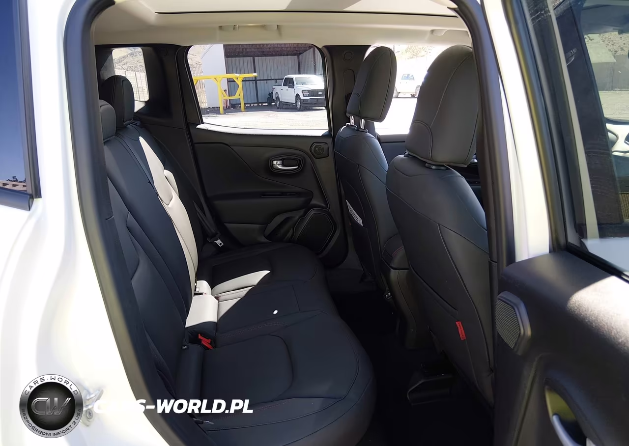 2023 Jeep Renegade Trailhawk 4X4 VIN:ZACNJDC19PPP67040 - 8