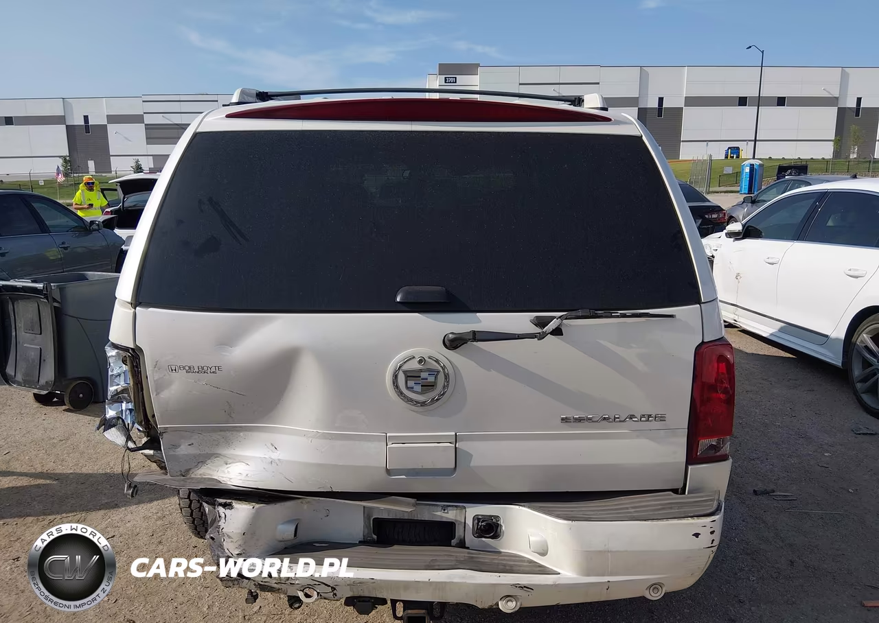 2005 Cadillac Escalade Standard VIN:1GYEC63T95R152488 - 15