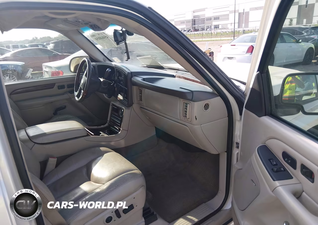 2005 Cadillac Escalade Standard VIN:1GYEC63T95R152488 - 5