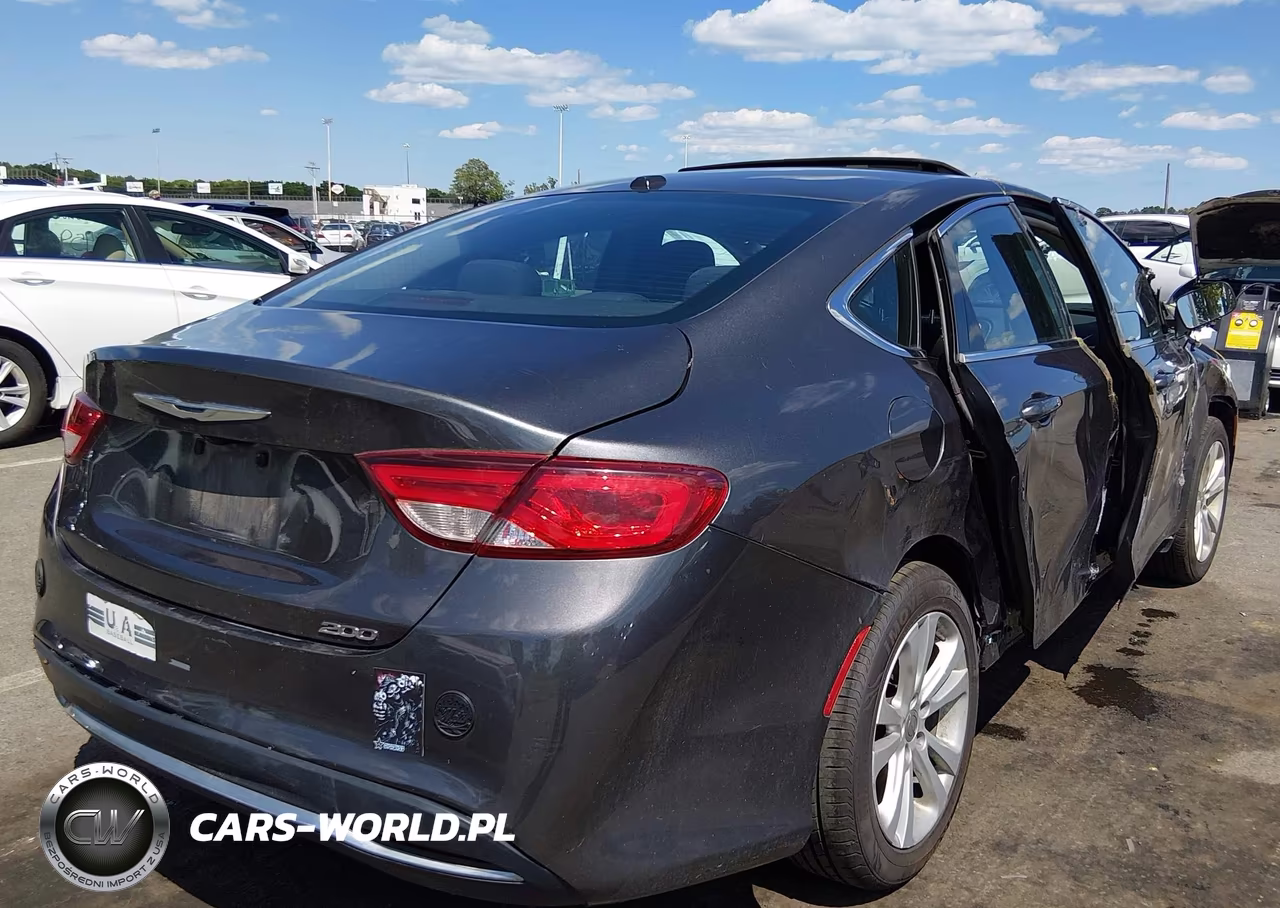 2015 Chrysler 200 Limited VIN:1C3CCCAB9FN707491 - 4