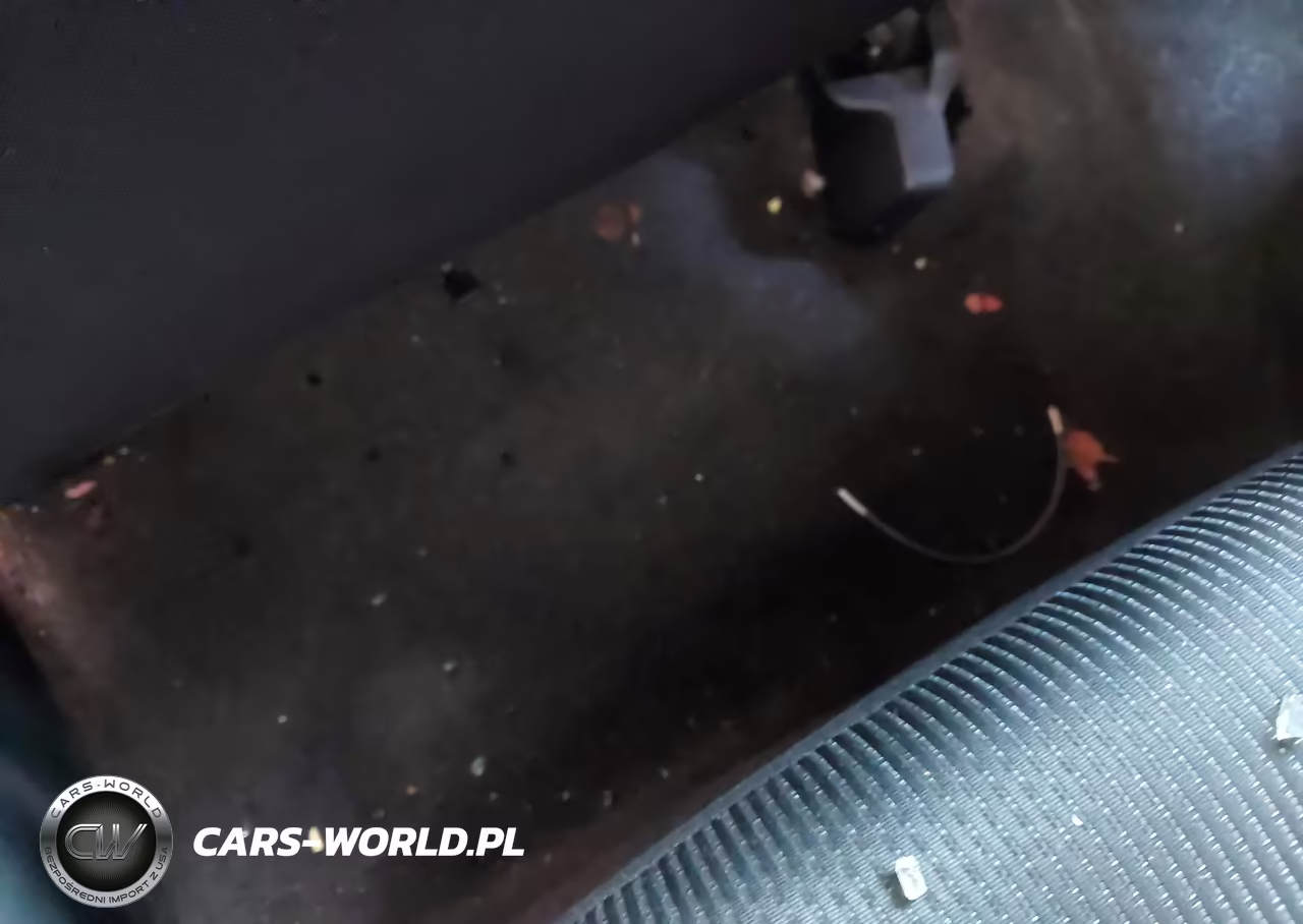 2011 Mazda Mazda3 I Sport VIN:JM1BL1UF9B1477379 - 8
